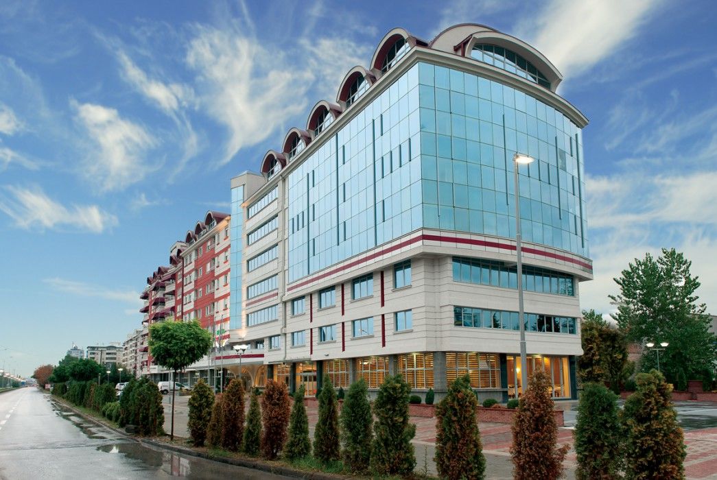 Tcc Grand Plaza Hotel Skopje Buitenkant foto