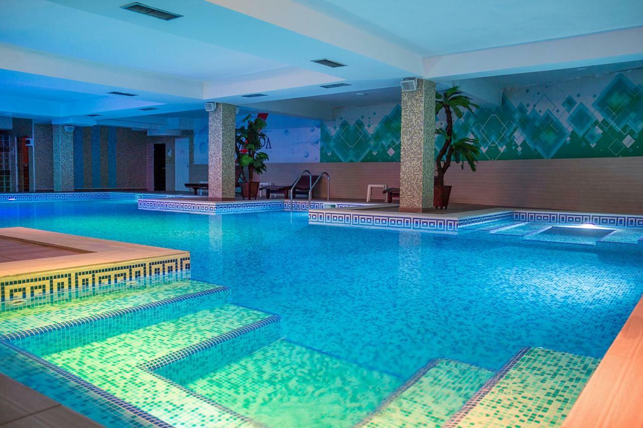 Tcc Grand Plaza Hotel Skopje Buitenkant foto